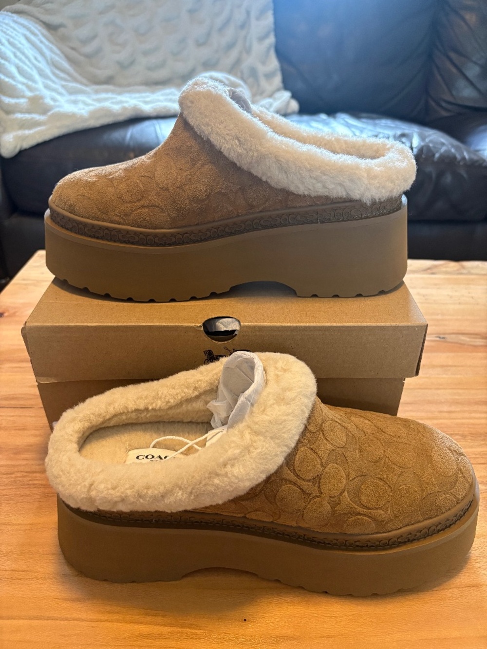 Coach Luxurious Platform Slides 10 Authentic brand new in box